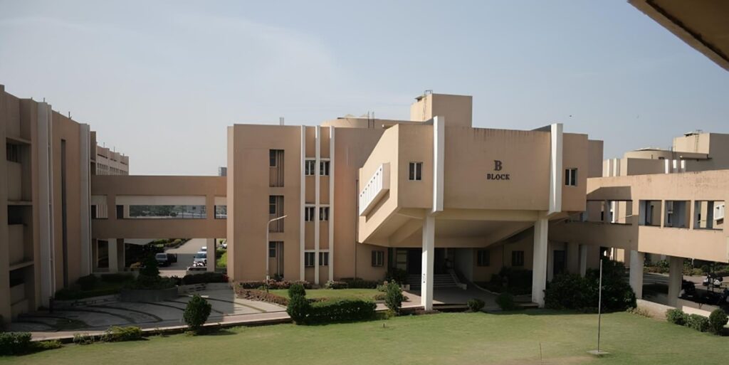 Surat Municipal Institute of Medical Education